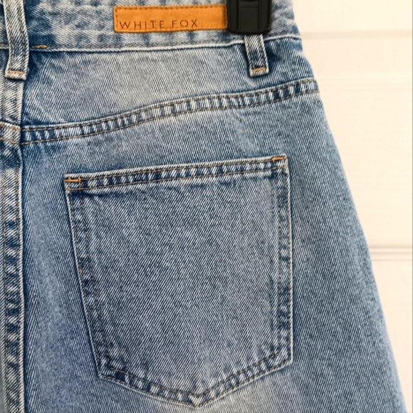 SOLD! White Fox Boutique High Rise Straight Leg Jeans Women's Size 4 - Picture 5 of 10